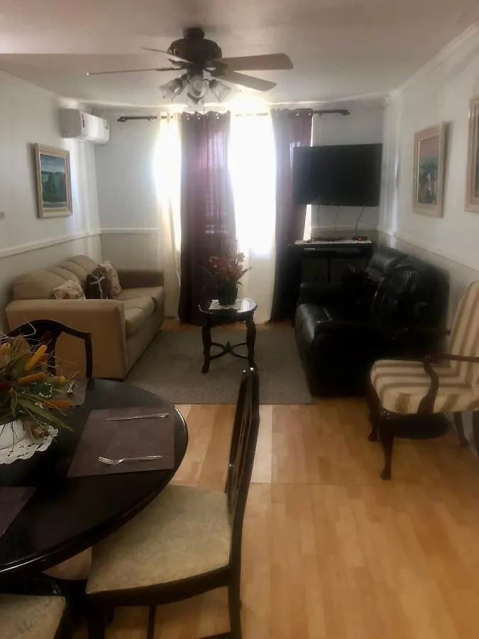 شقة Private 2 Bedroom Beachfront Penthouse Condo Ocho Rios, Jamaica